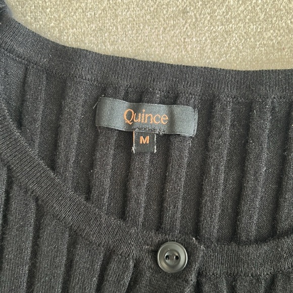 QUINCE Cropped Ribbed Cardigan - Picture 4 of 5